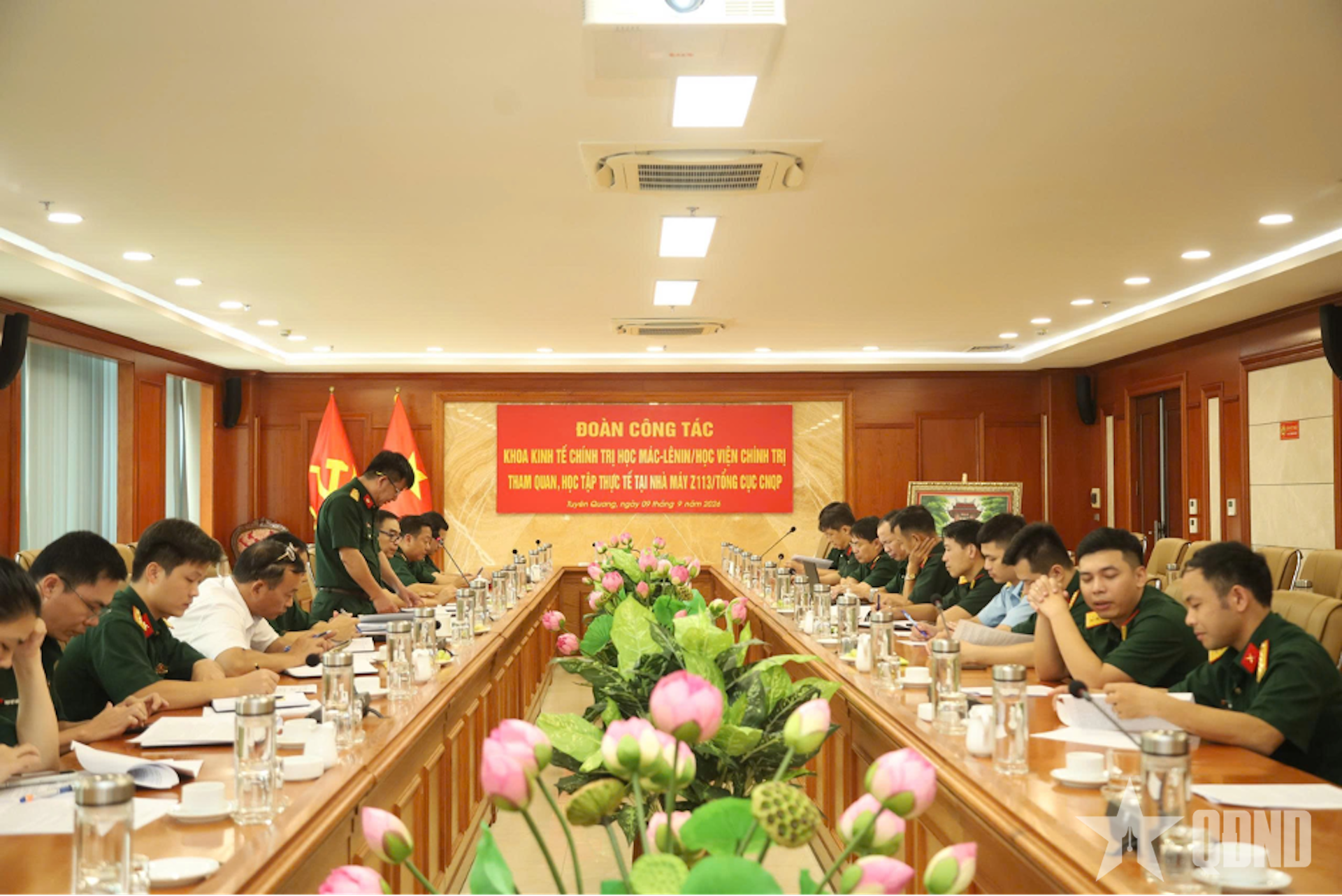 Khoa Kinh tế chính trị học Mác - Lênin, Học viện Chính trị tham quan, học tập thực tế tại Nhà máy Z113